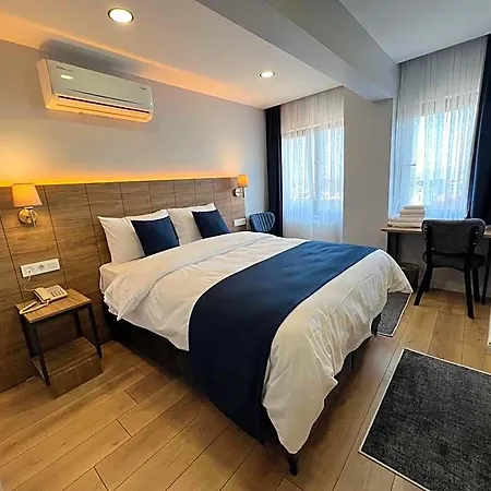 Hotel The Blue