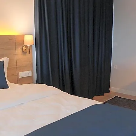 The Blue Hotel 3*